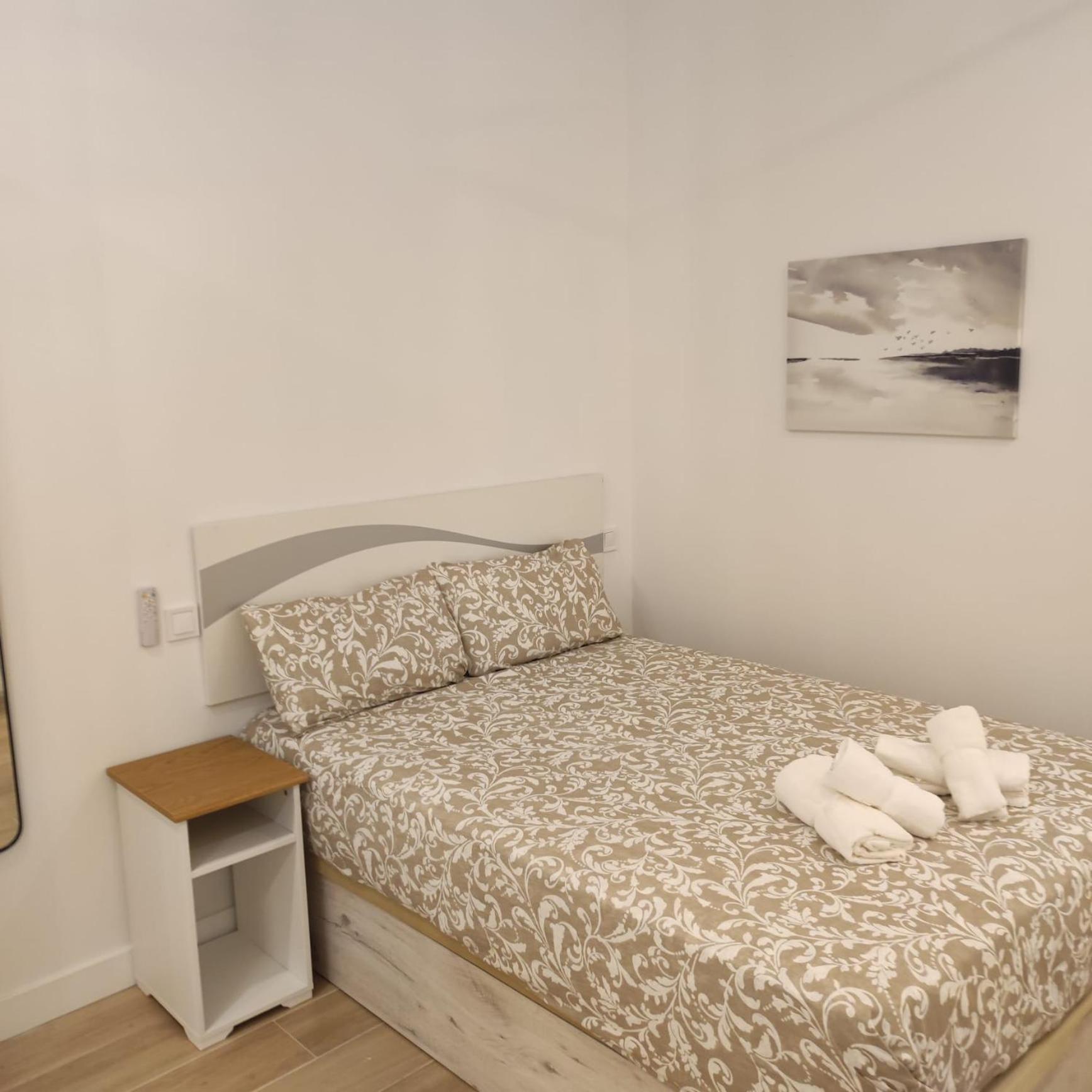 מדריד Av. Asturias Apartamento מראה חיצוני תמונה